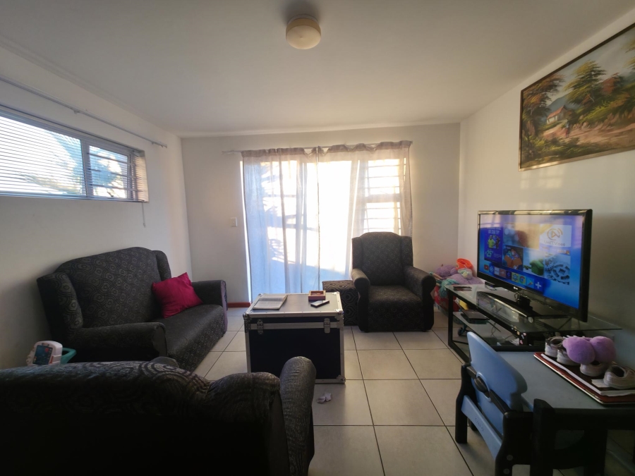 2 Bedroom Property for Sale in Houghton Place Western Cape